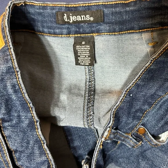 PRE-LOVED ♻️ Demin skirt - Picture 3 of 3